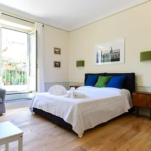 Bright And Comfy 3 Bedroom In Monti Appartement